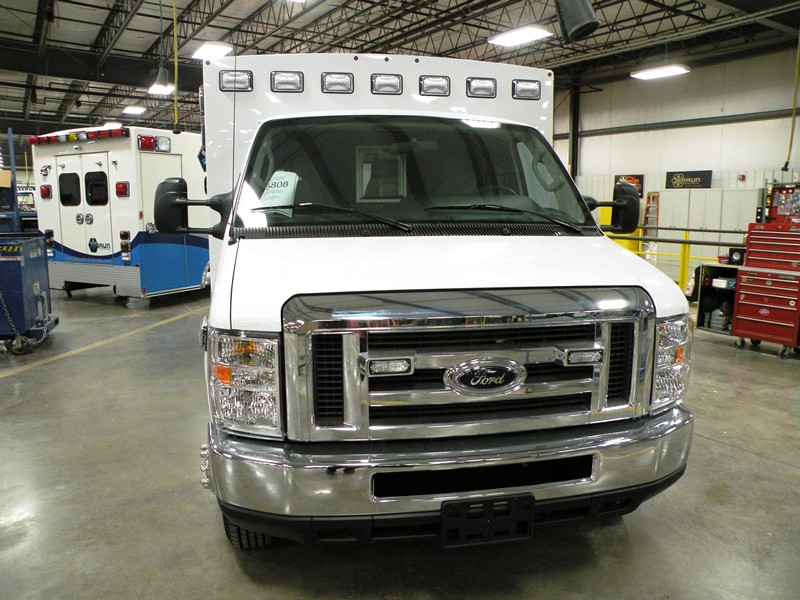 3.AB-Braun-Ambulances-Signature-Series