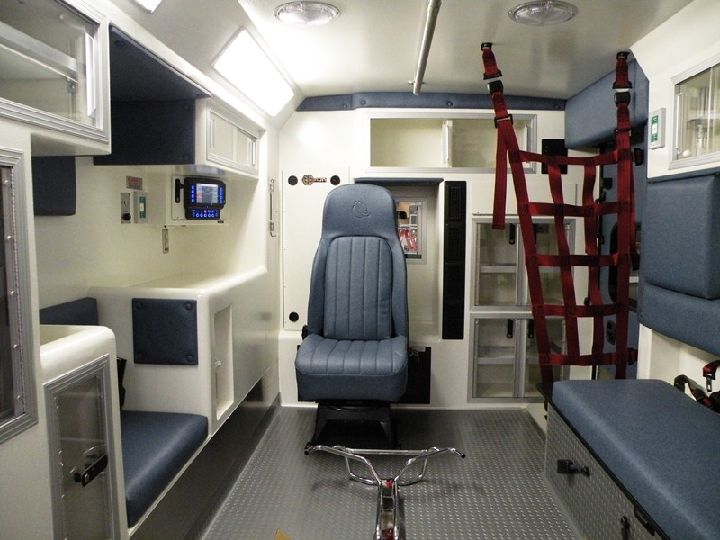 3.AQ-Braun-Ambulances-Signature-Series