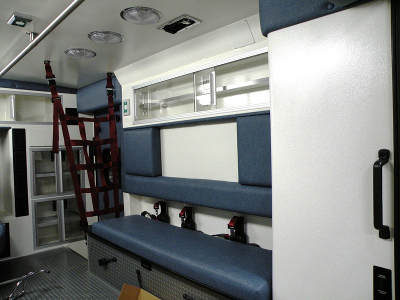 3.AR-Braun-Ambulances-Signature-Series