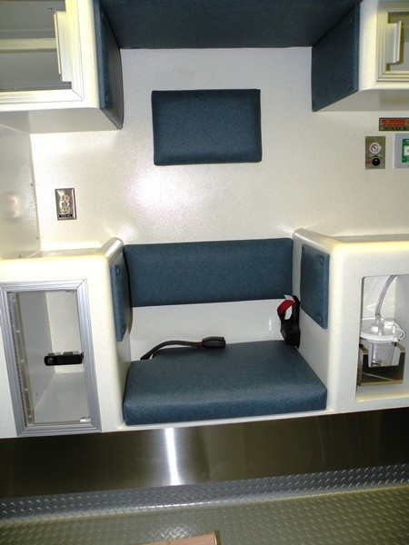 3.AU-Braun-Ambulances-Signature-Series