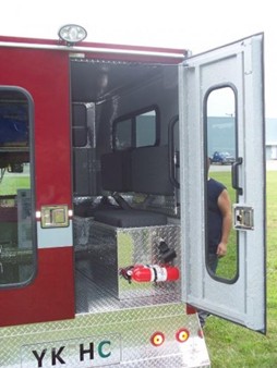 3.nassau-fire-apparatus-asap-911-medstat-off-road-ambulance-014