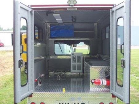 3.nassau-fire-apparatus-asap-911-medstat-off-road-ambulance-015